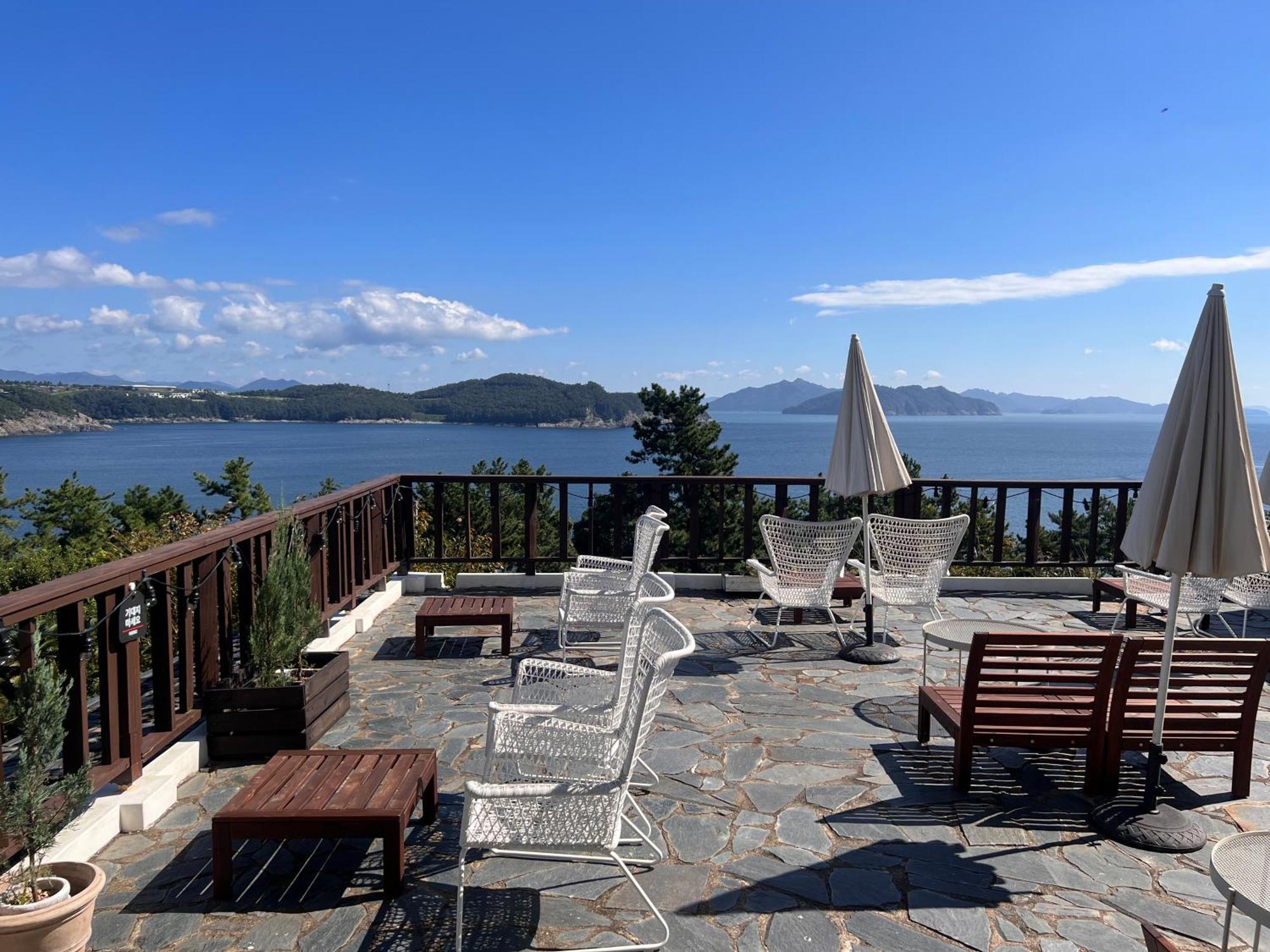 Country House Exclamation Mark & Comma Namhae Exterior foto